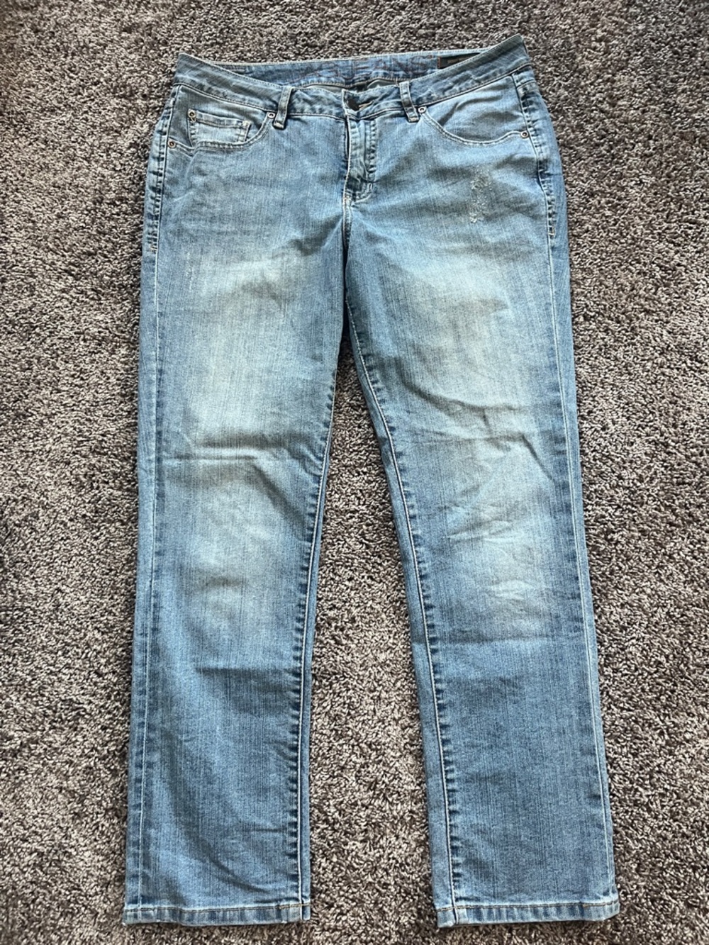 Classic Women's Light Blue Straight-Leg Jeans